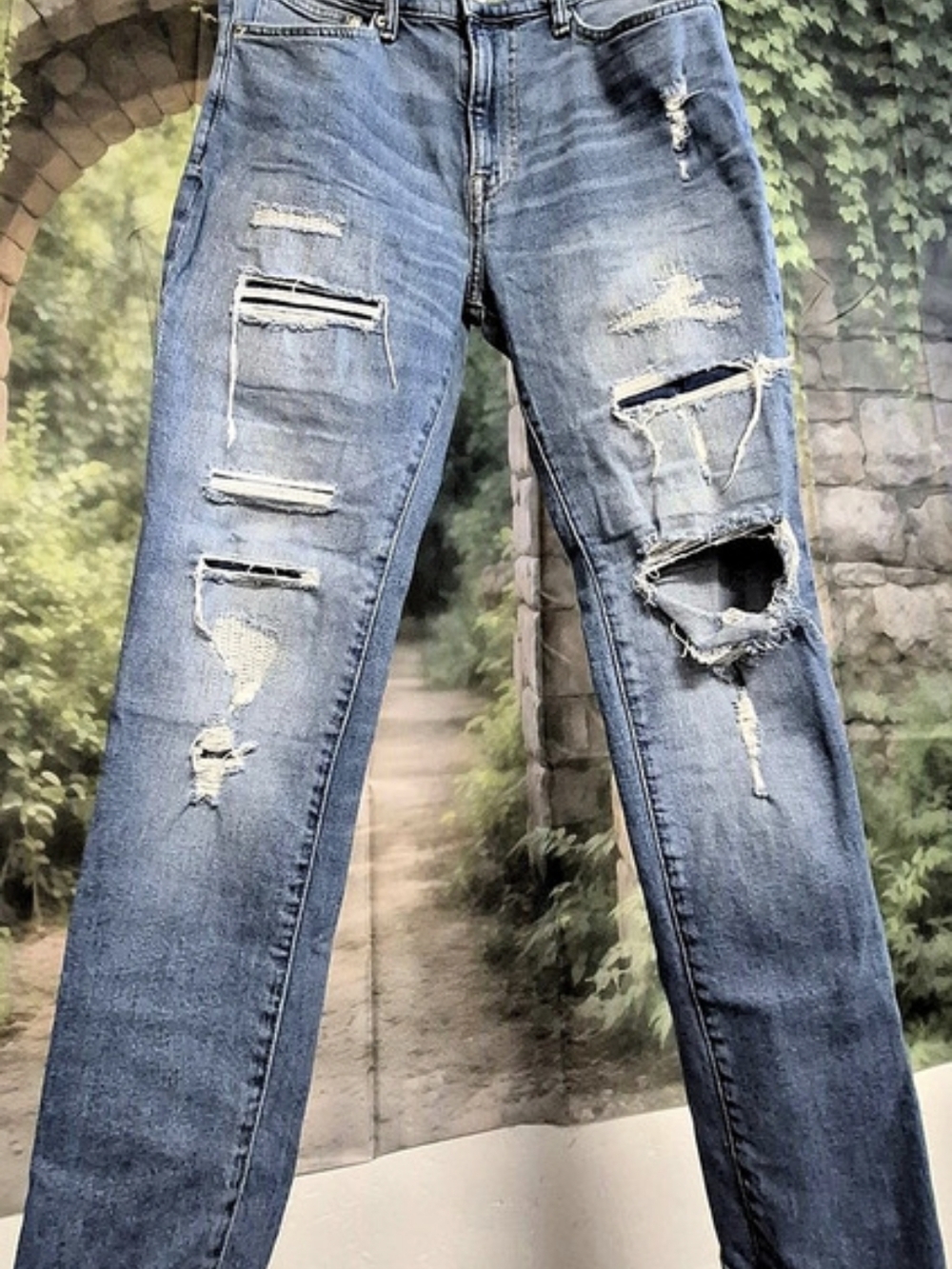 H&M Skinny Coupe Moulante Distressed Skinny Jeans in Blue Waist 33/32